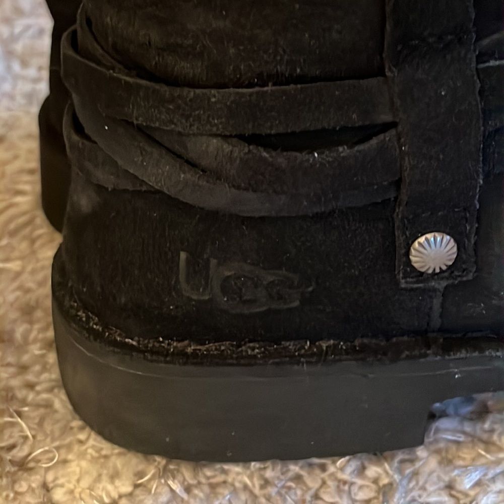 Ugg suide ankle boots size 8 - Picture 5 of 10